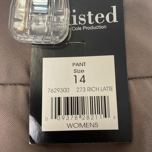 Unlisted by Kenneth Coke Pants NWT - Picture 5 of 9